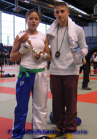 Full Contact Lattois