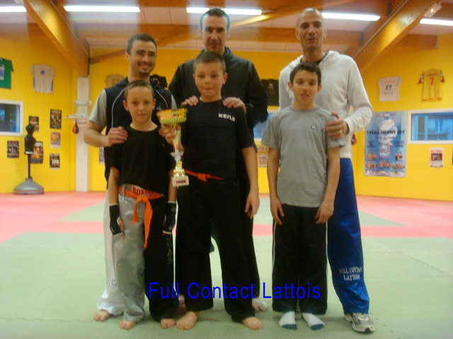 Full Contact Lattois