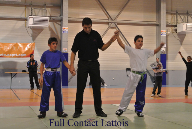 Full Contact Lattois